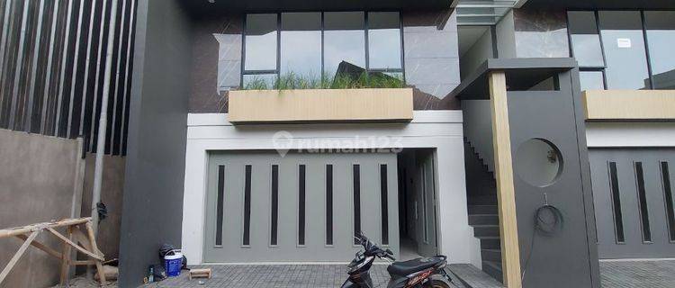 Rumah Baru Modern siap Huni di Kawasan Elit setra duta 1