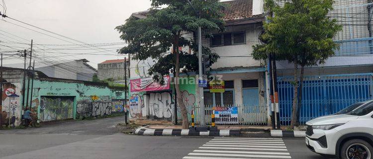 Jual Rumah di Jl. Ahmad Yani Kudus 1