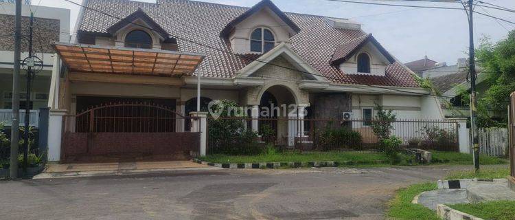  Rumah 2 Lantai Dharmahusada Full Furnish dekat GM  Row 3,5 Mobil 1