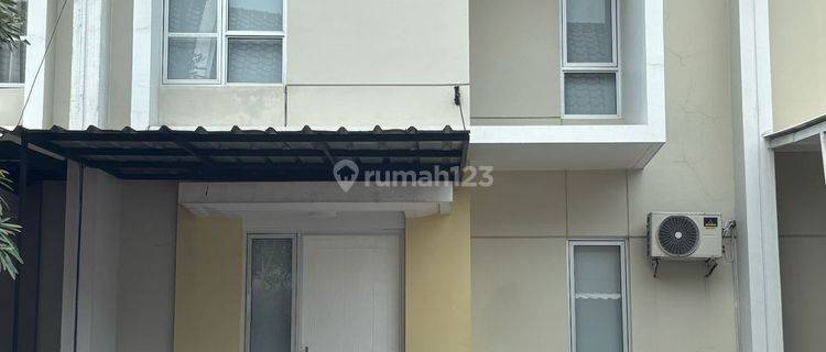 Disewakan Rumah Carillo Resident - Gading Serpong  1