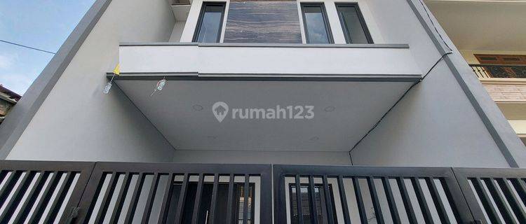 Dijual Rumah Baru Mulyosari Surabaya 1