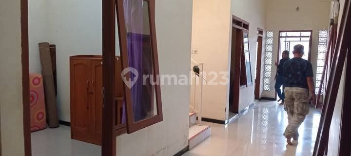 For sale, active boys' boarding house, 1 story with full roof slab, potential for development. 1