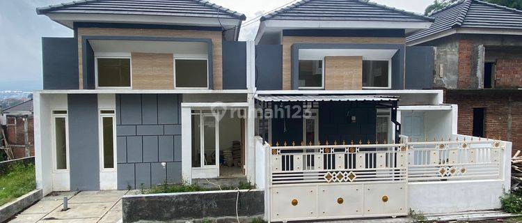 Hunian Villa Modern Strategis Depan Wisata Baloga Jatimpark 4 1