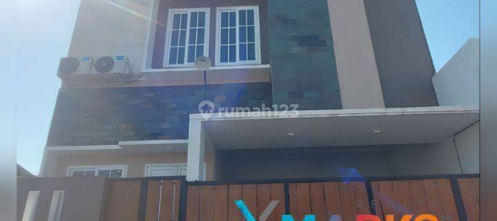 Rumah cantik siap huni di lingkungan yang bagus 1