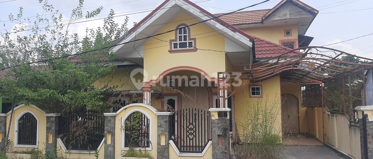Rumah Dijual Type 180 Jl Kubang Raya 1
