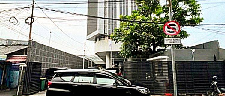 Gedung Perkantoran Jalan Raya Ciledug Jaksel 1