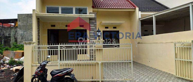 Rumah Dijual dengan Kondisi Bangunan Baru di Bantaran  1