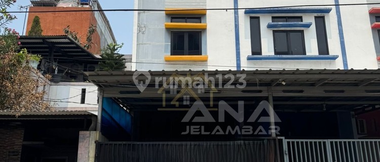 ANA RUMAH PINGGIR JALAN UK 4X20M DI KOMPLEK KAVLING POLRI JELAMBAR 1