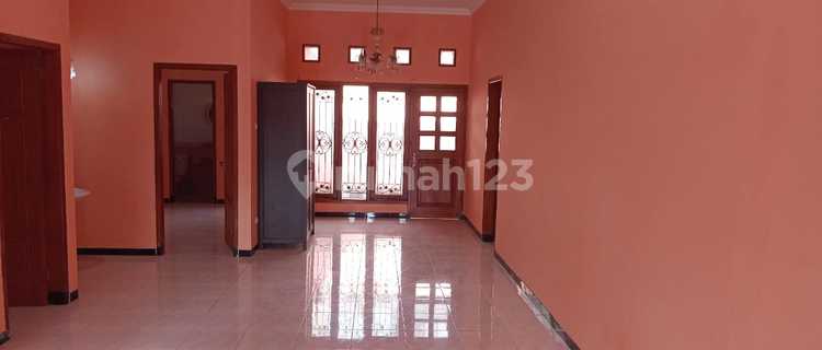 Rumah Bagus Siap Huni Disewakan Di Pudak Payung Semarang 1