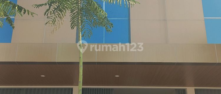 For Rent Ready-to-Use Shop House in Ngaliyan, West Semarang 1