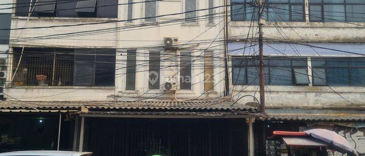 Ruko semi Furnished 3 lt, petogogan , panglima polim 1