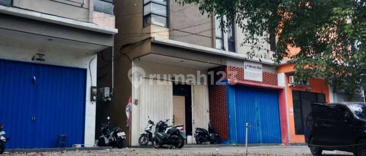 Large 3-Storey Shop House, 5x12, Jagakarsa 1