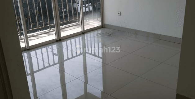 Rumah Unfurnished SHM di Bsd Residence One, Tangerang 1