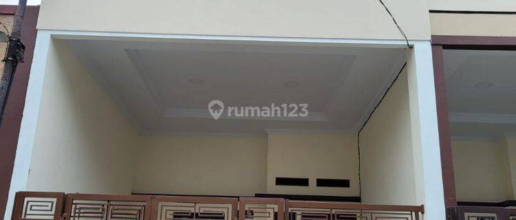 Rumah 2 Lantai Bagus Semi Furnished SHM di Poris Indah, Tangerang 1