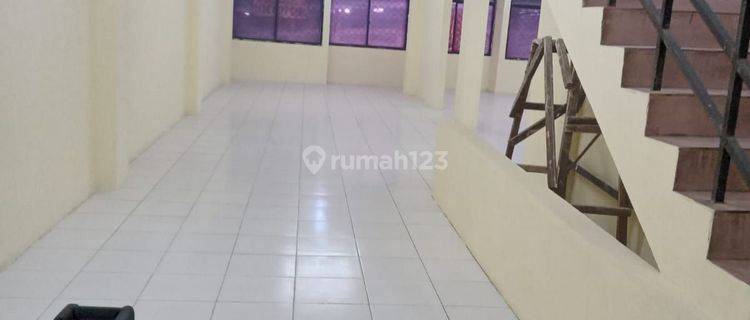 Ruko 2gandeng sewa 225.5jt/nego gedung panjang 1