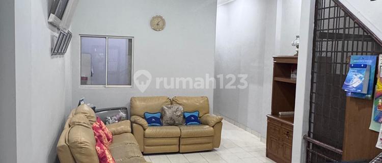 For Sale Strategic 3-Storey Shop House in West Cengkareng, West Jakarta 1