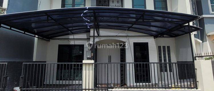 Disewakan Rumah 2 Lantai Rapih Siap Huni Di Perumahan Gading Arcadia, 028 1