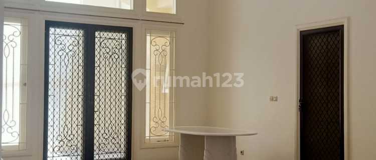 Sewa Full Furnish Dekat Pakuwon City 1