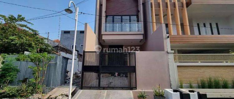 Rumah Mulyosari Baru Gress 2 Lantai Dekat Jalan Raya  1