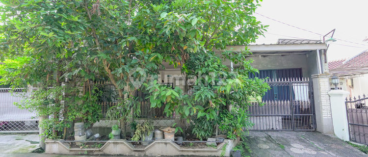 Spacious Land and Cozy House in Bekasi Near Hospital and Station, Eligible for Mortgage J35291 1