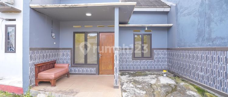 Light Installment House Ready to Occupied 15 Minutes to Sawangan Toll Gate 4 J-32942 1