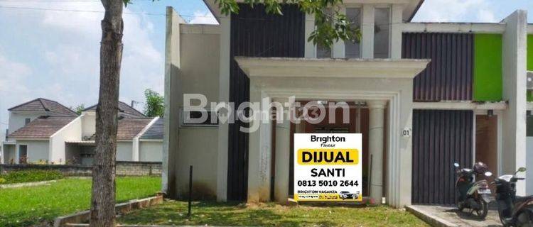 Di  Rumah Cantik Grand Senyiur. Jl Elwood Samarinda sebrang. 1