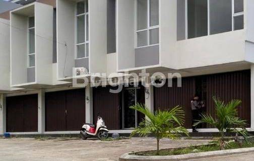 Ruko Perjuangan Square. Ruko Berderet Jalan Perjuangan Pinggir Jalan Besar 1