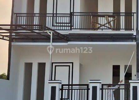 Rumah 2 Lantai Siap Huni Akses Strategis Kota Bekasi 1