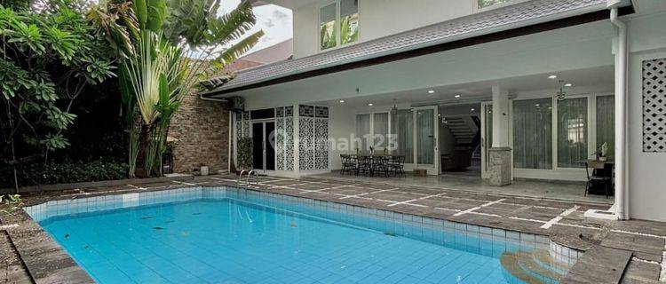 Rumah Siap Huni Di Kebayoran Baru Strategis Mewah Dalam Komplek 1
