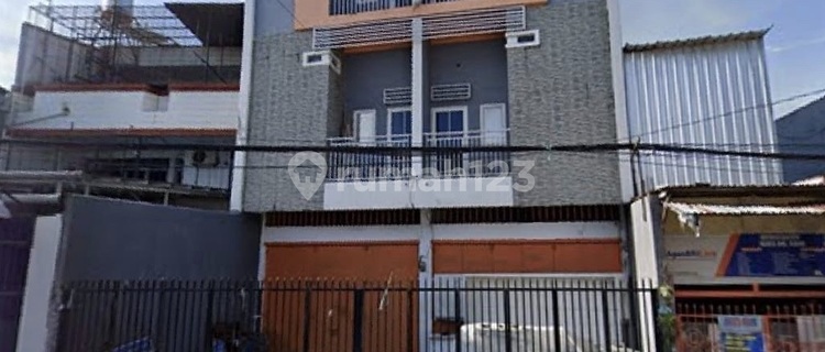 For Rent 3-Story Shop House on Malengkeri Raya Street, Makassar [rd] 1