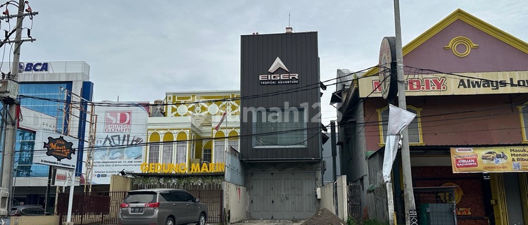 For Rent 3-Story Shop House on Jl Sultan Hasanuddin, Gowa, Makassar (Al) 1