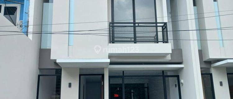 Rumah Baru Modern Dijual Tengah Kota Bandung 1