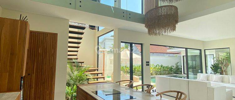 Luxury Villa With Spacious Layout And Exclusive Seminyak Bali 1