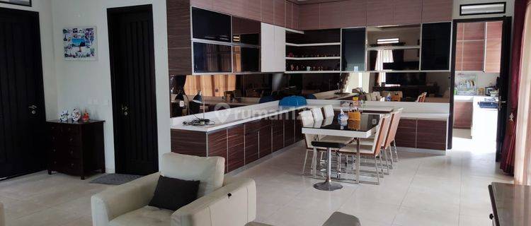 Rumah Dijual Kota Baru Parahyangan Semi Furnished With Pool 1