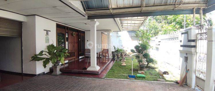 Rumah Bagus SHM di Jl. Kertomenanggal, Surabaya 1