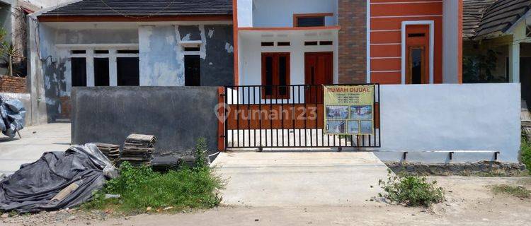 Rumah Mewah 3 K. Tidur, Jl Utama Nempel Gerbang Tol Sukaragam 1