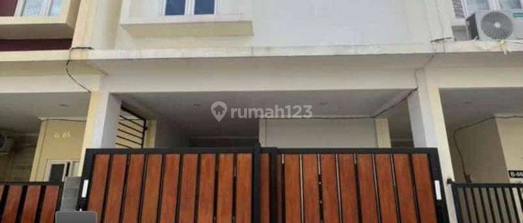 Rumah Murah 2 Lantai Siwalankerto  1