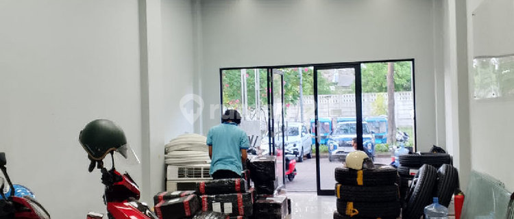 For Rent Furnished Shop House Ready to Occupy in Sedayu City Cakung 1