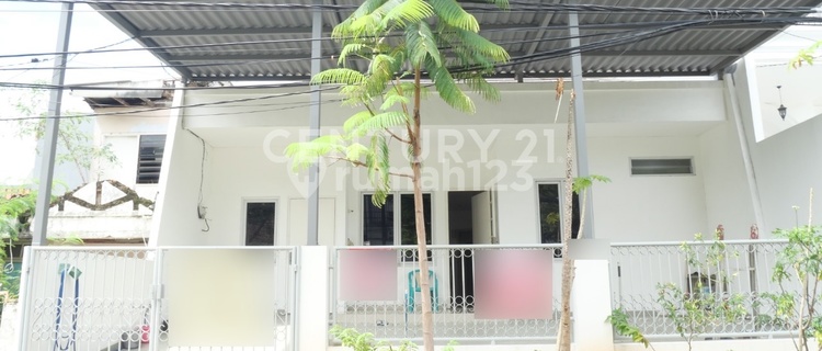 1-Story Ready-to-Occupy House in Raya Janur Elok 1