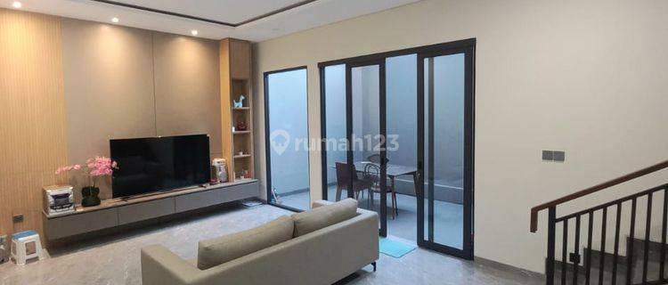 Rumah Baru 2 Lantai Dan Semi Furnished di Pondok Hijau Bandung 1