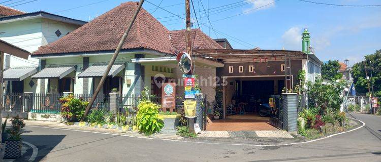 Rumah di Klojen Dekat Rs Saiful Anwar Dan Kajoetangan Heritage 1