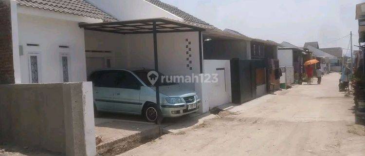 RUMAH BARU LUNGKUNGAN NYAMAN DEKAT KOPO CIBADUYUT 1