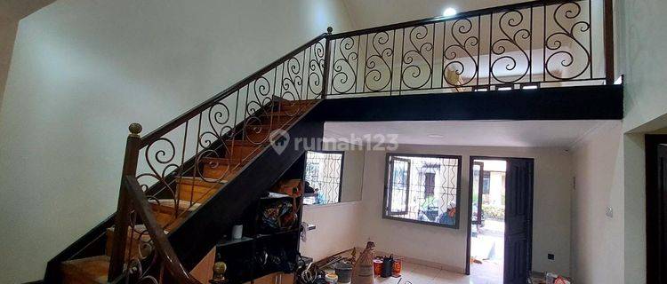 Rumah Kota Baru Parahyangan Tatar Wangsakerta Furnished, Bandung 1