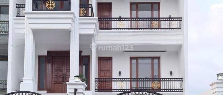 Rumah Mewah & Baru, 3 Lt, dibawah 10M ,Perum Taman Cipulir 1