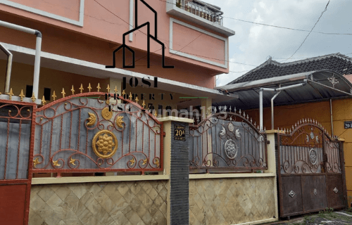 Rumah 2 Lantai Furnished di Manahan, Solo 1