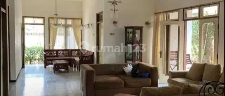 For Rent Spacious Strategic Ready-to-Occupy House in Serengan Solo 1