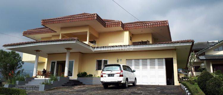 Jual VILLA BAGUS CISARUA BOGOR 1