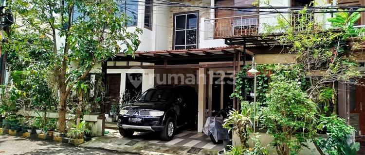 Rumah Bagus Furnished SHM Gede Bage, Bandung 1