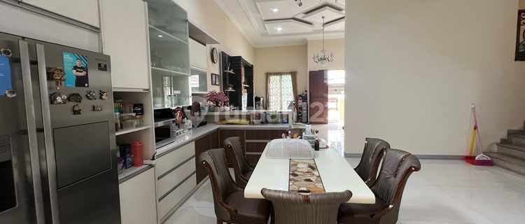 Rumah Klasik Bagus Siap Tinggal di Pusat Kota Dekat Kemana2 SHM 1