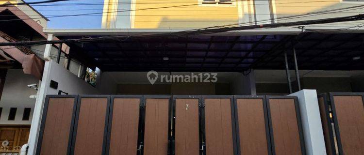 Dijual Rumah Baru Non Komplek Semi Furnished Lokasi Strategis Di Utan Kayu Matraman Jakarta Timur 1